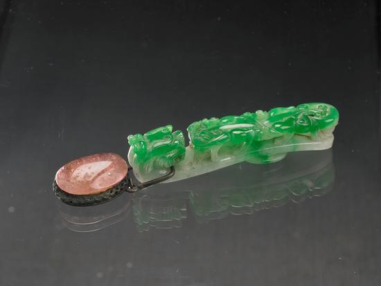 慈禧賞賜榮祿雕龍翠帶鉤為生日禮品