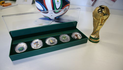 禮品讀心術(shù)，看80、90如何玩轉(zhuǎn)禮品“小時(shí)代”