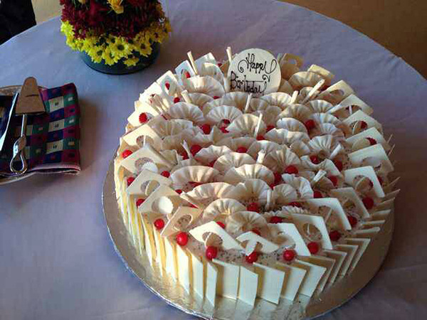 印度總理莫迪生日 習(xí)近平送上全素蛋糕